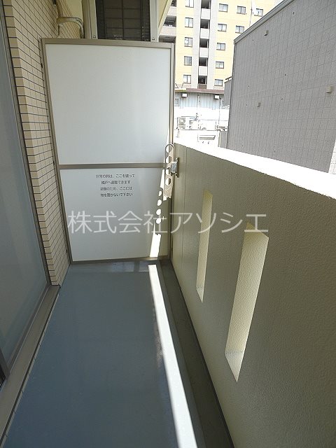 バルコニー　バルコニー