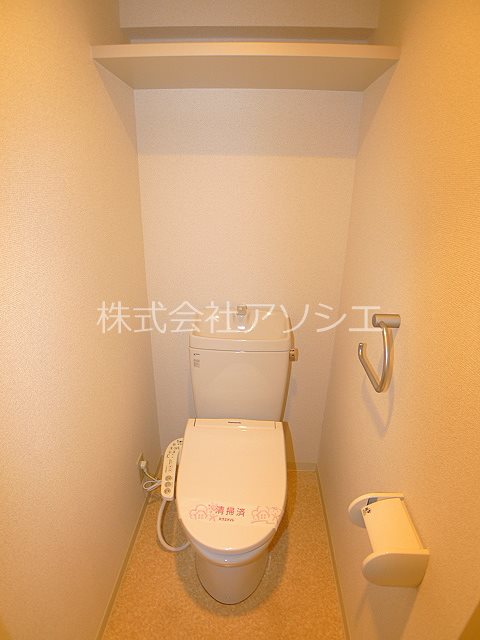 トイレ　ウォシュレット便座