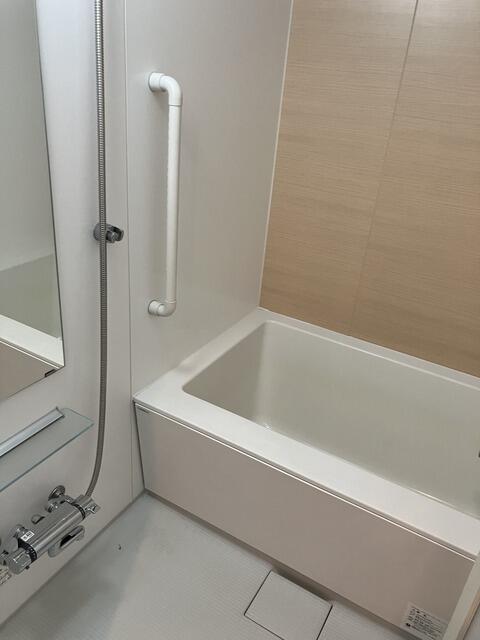 バス・シャワールーム　※写真は同タイプ住戸です。