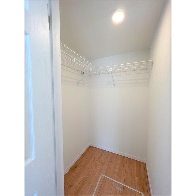 収納　ウォークインクローゼット