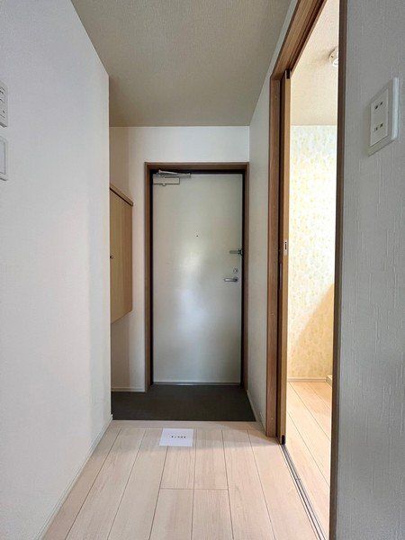 玄関　※代表タイプの写真のため実際と異なる場合がございます