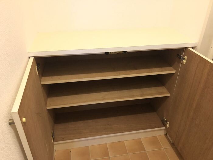 玄関　シューズボックス