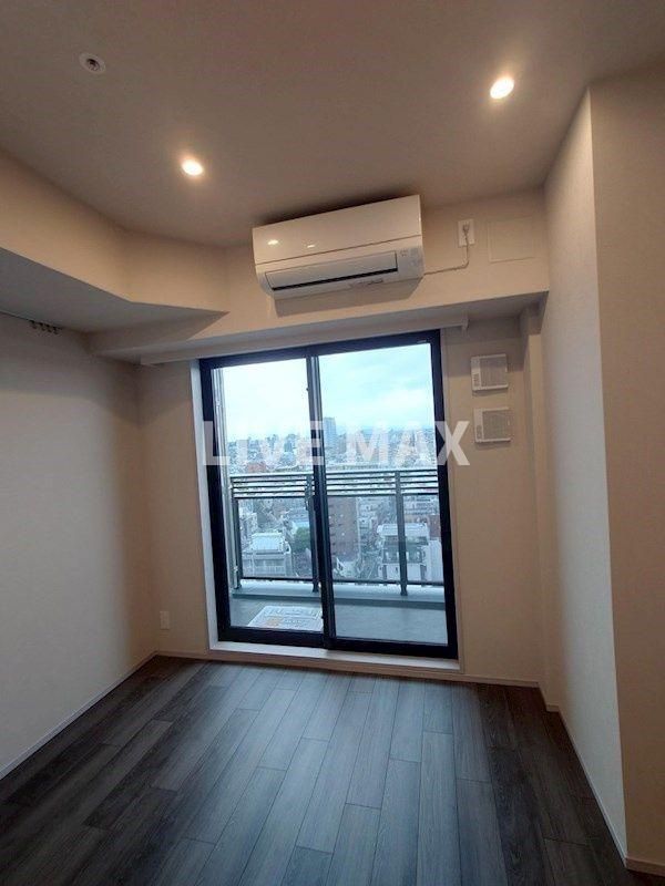 居室・リビング　別号室参考写真