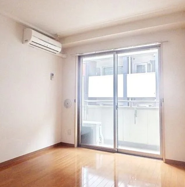 居室・リビング　参考写真です。