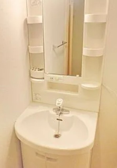 洗面設備　参考写真です。
