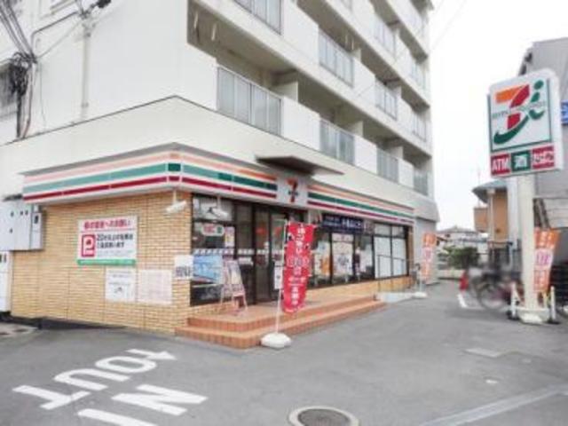 コンビニ　セブンイレブン吹田山田東４丁目店（コンビニ）まで301m