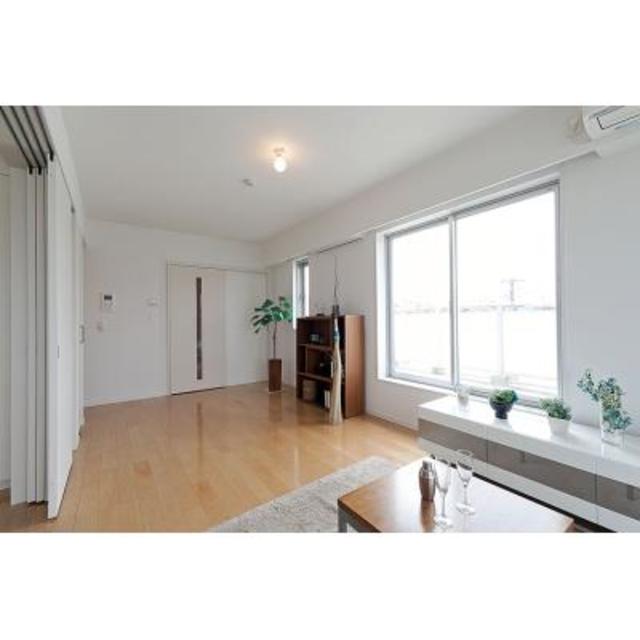 居室・リビング　※写真は同タイプ住戸です。