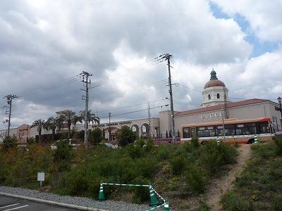 ショッピングセンター　神戸三田プレミアム・アウトレット（ショッピングセンター）まで1049m