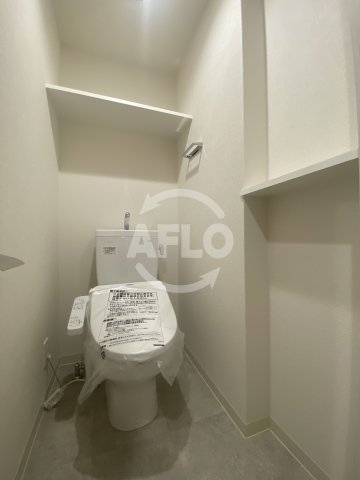 トイレ　プレサンス大国町アドロッソ　トイレ