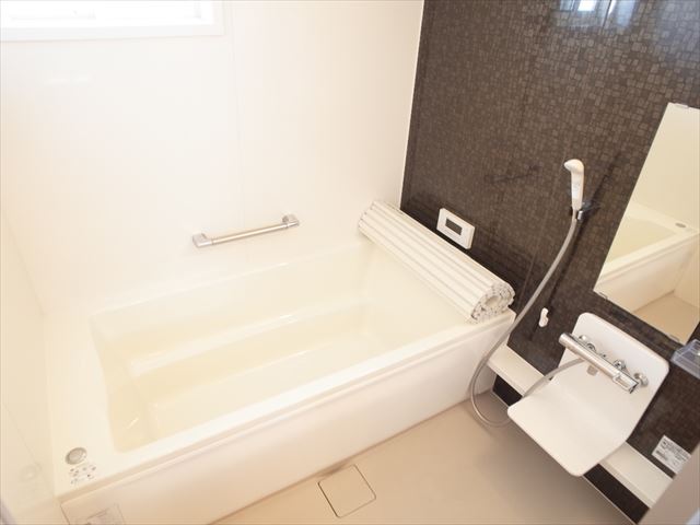 バス・シャワールーム　※同建物別部屋の写真になります。