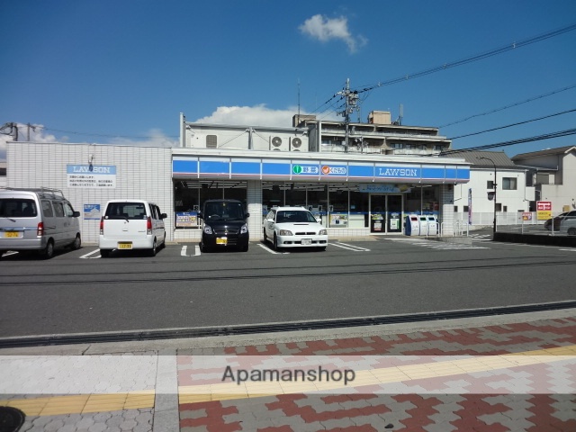 コンビニ　ローソン新枚方岡東町店（コンビニ）まで730m