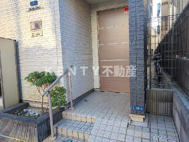 エントランス　建物の内部です