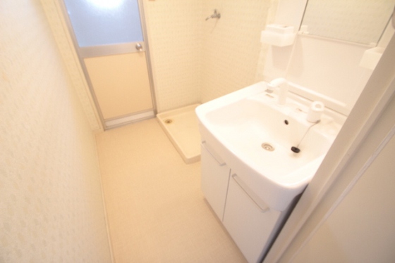 洗面設備　※別部屋の写真です