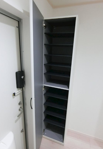 玄関　ハーミットクラブハウスカタリーナ