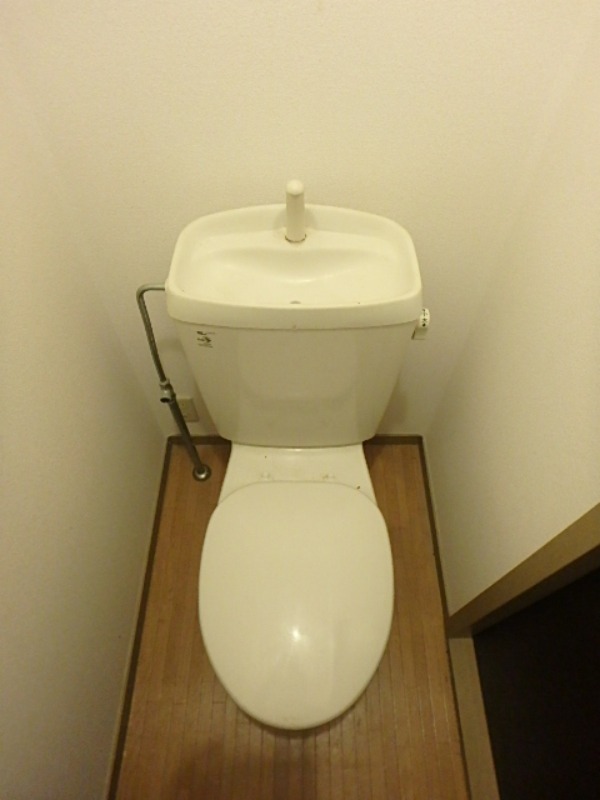 トイレ　図面と現状に相違がある場合には現状を優先