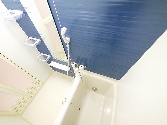 バス・シャワールーム　きれいなお風呂です