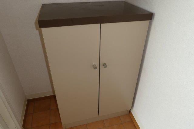 玄関　シューズボックス