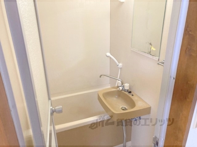 バス・シャワールーム　バス