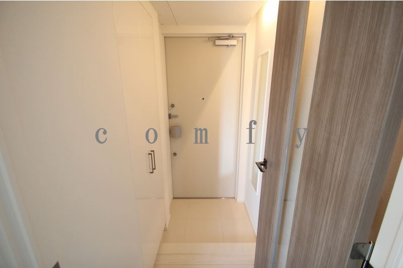 玄関　防犯性の高いダブルロックの玄関