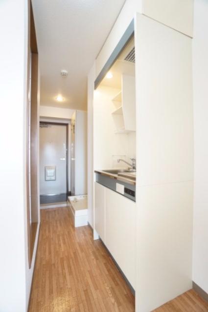 キッチン　※同物件・反転タイプの写真です。