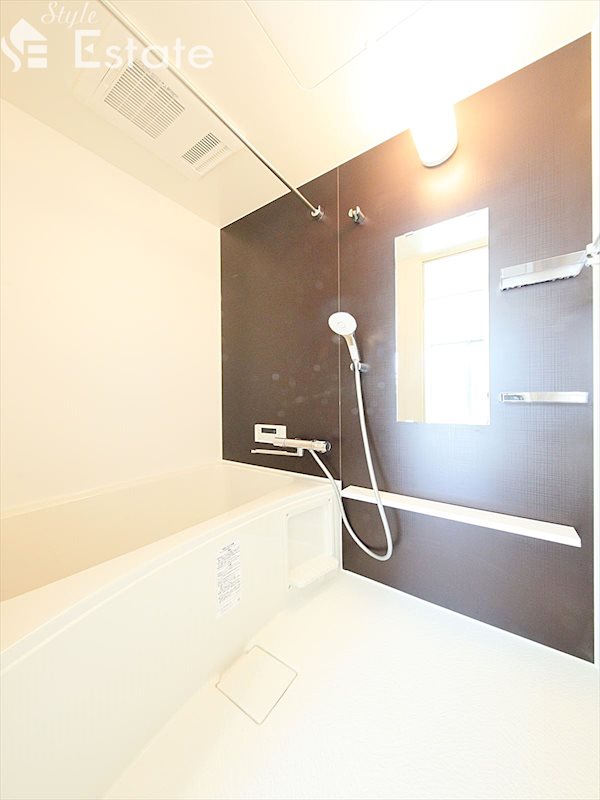 バス・シャワールーム　同仕様内装