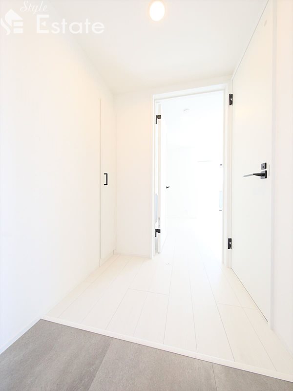 玄関　同仕様内装