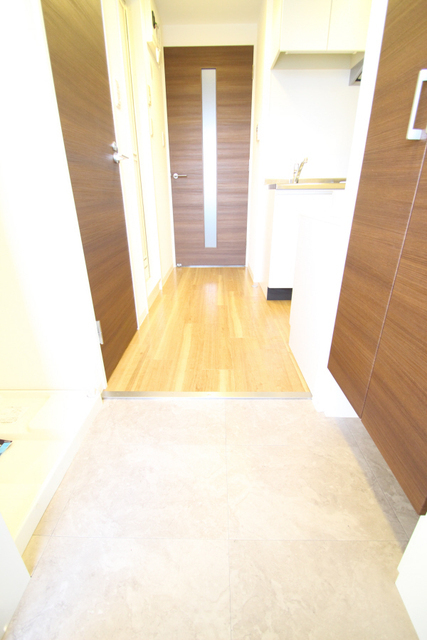 玄関　別室参考写真です。