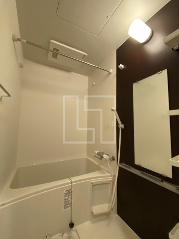 バス・シャワールーム　セレニテ心斎橋グランデ　バスルーム