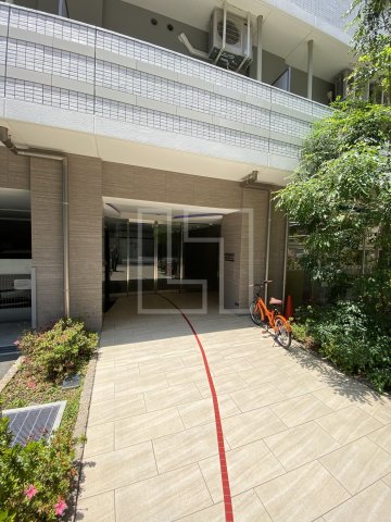 エントランス　セレニテ心斎橋グランデ　エントランス