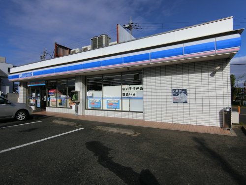 コンビニ　ローソン　岸和田小松里店（コンビニ）まで410m
