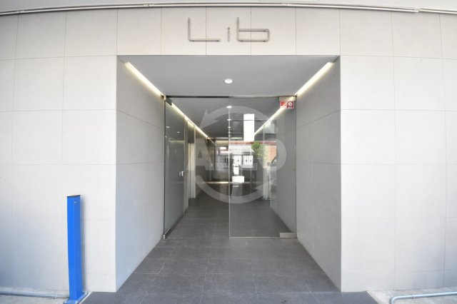 エントランス　Lib　エントランス