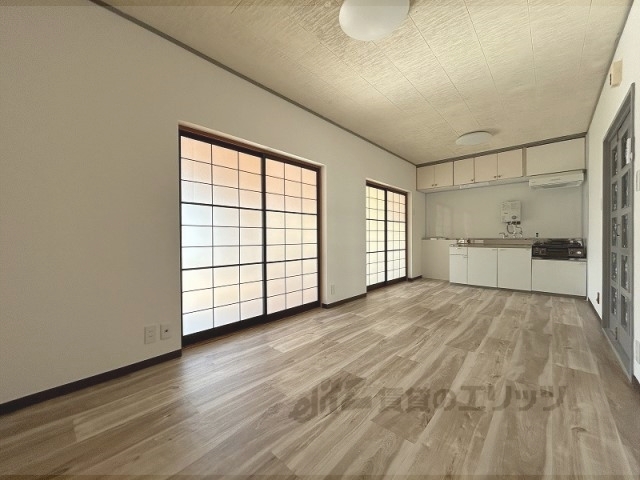 居室・リビング　リビング