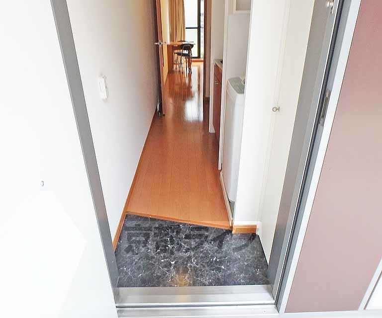 玄関　玄関ホールです