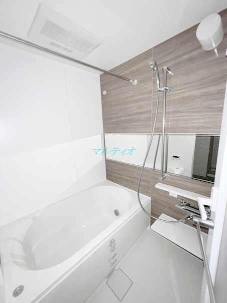 バス・シャワールーム　浴室