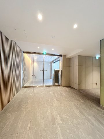 エントランス　入口部分