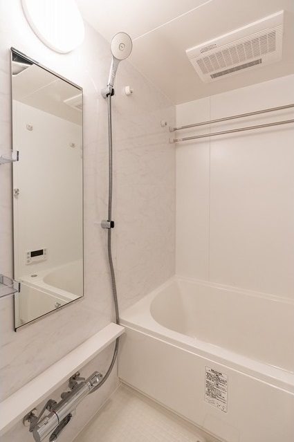 バス・シャワールーム　バスルーム