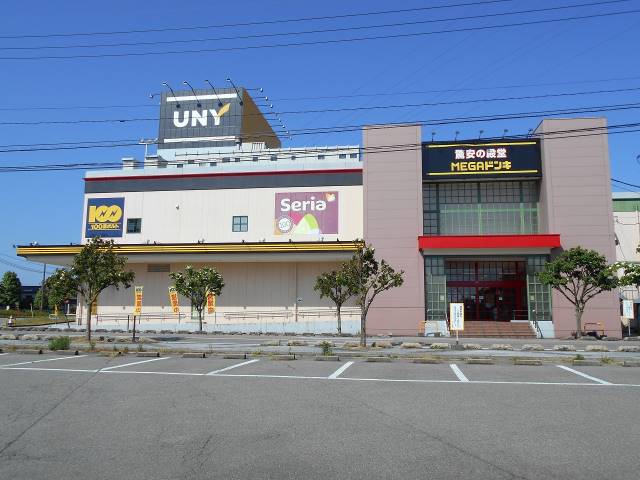 スーパー　MEGAドン・キホーテUNY砺波店（スーパー）まで510m