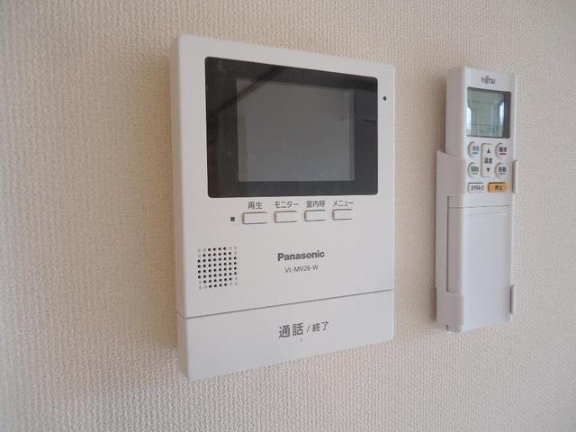 セキュリティ　モニター付きインターホン