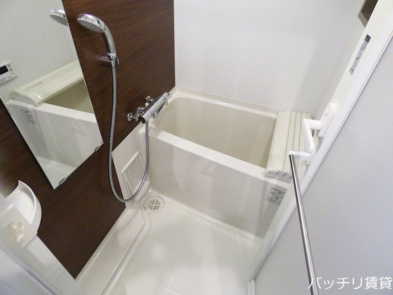 バス・シャワールーム　※同型タイプ写真のため、現状優先。