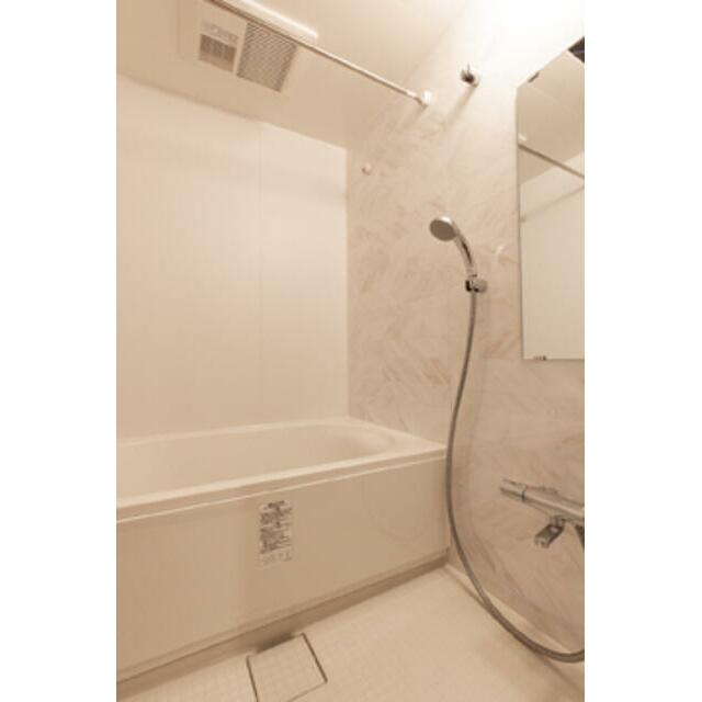 バス・シャワールーム　※写真は同タイプ住戸です。