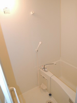 バス・シャワールーム　同建物別号室参考写真です