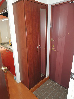 玄関　同建物別号室参考写真です