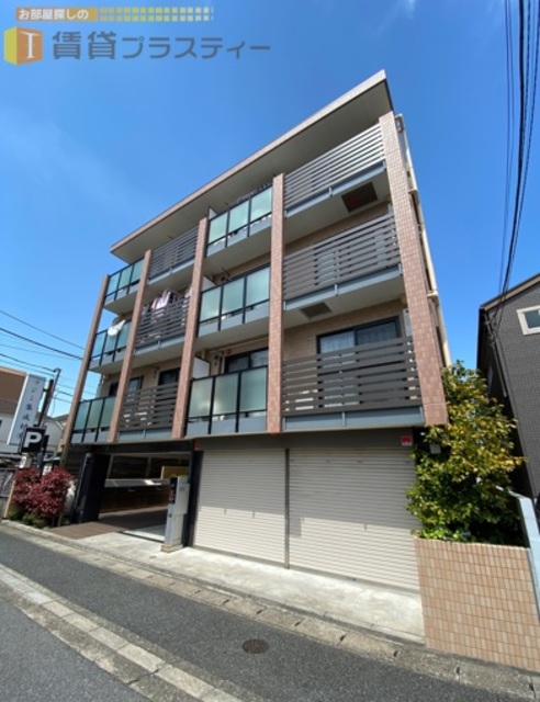 建物外観　このカラーリング、、お洒落です。