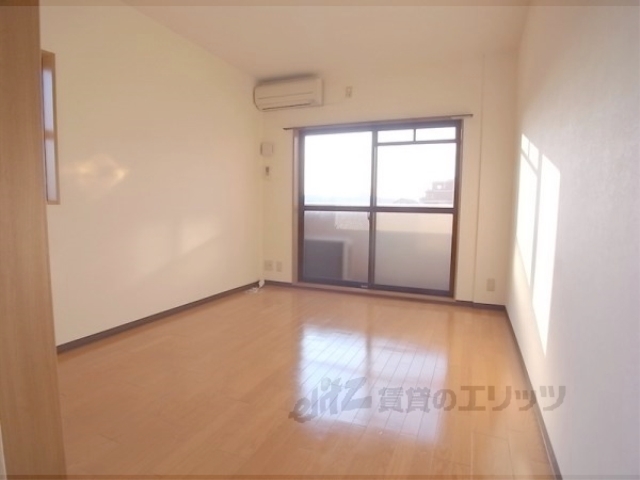 居室・リビング　洋室