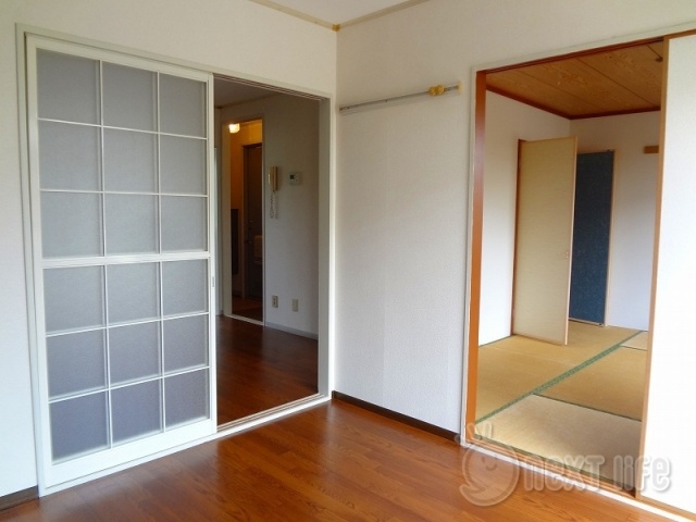 居室・リビング　ファミール中里