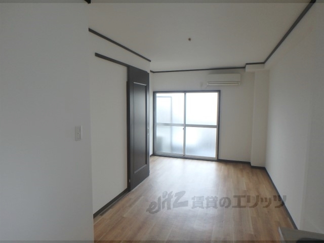 居室・リビング　洋室