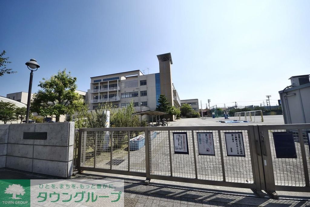小学校　草加市立西町小学校（小学校）まで1230m