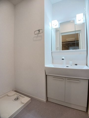 洗面設備　広い洗面スペース