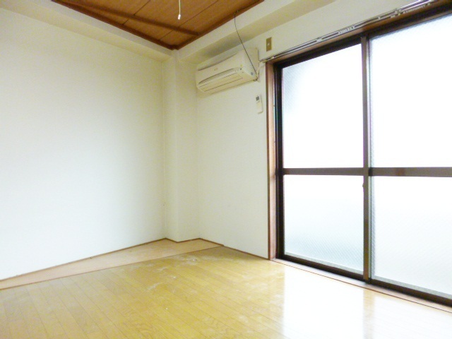 居室・リビング　大きな窓が解放感を高めます！