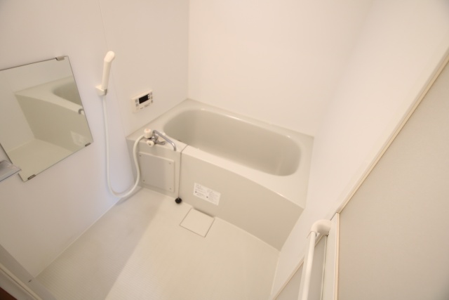 バス・シャワールーム　※別室の参考写真の為、現況優先です。